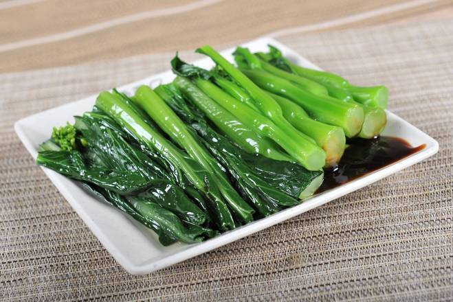Choy Sum with Oyster Sauce 蠔油菜心